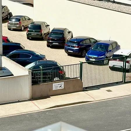 Deux Pieces Vue Et Parking Appartement